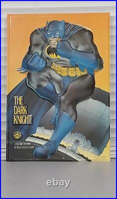 1985 DC Batman The Dark Knight 3D Promo Counter Advertising Display Shelf Up5 1985 DC Batman The Dark Knight 3D Promo Counter Advertising Display Shelf Up5