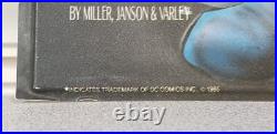 1985 DC Batman The Dark Knight 3D Promo Counter Advertising Display Shelf Up5 1985 DC Batman The Dark Knight 3D Promo Counter Advertising Display Shelf Up5