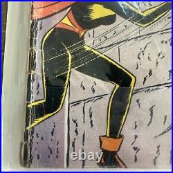 BATMAN #126 1959 KEY 1st FIREFLY TED CARSON BATWOMAN LIGHTHOUSE GD/VG HTF