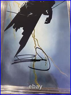 BATMAN THE DARK KNIGHT RETURNS #1 CGC 9.8 Signed Frank Miller Gold Foil Virgin