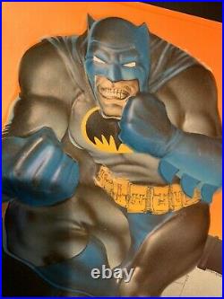 BATMAN THE DARK KNIGHT RETURNS Raised Relief Promo Standee DC 1985 Miller