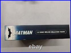 Batman 16 Scale Deluxe Collector Figure DC Direct Action Figure