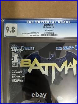 Batman # 1 / DC Comics / The New 52 / CGC Universal Grade 9.8