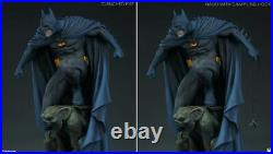 Batman Batman Premium Format 23 Statue (OE) SID300747