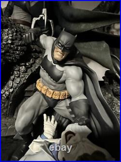 Batman Hunt The Dark Knight Vinyl Statue By Kotobukiya ARTFX