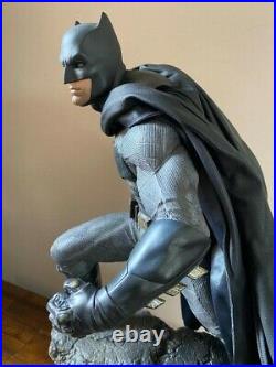 Batman Statue Superman The Dark Knight