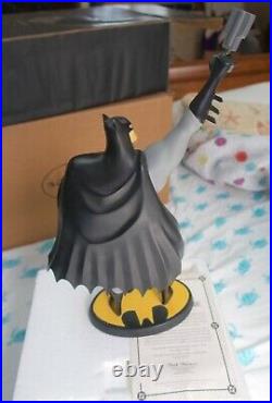 Batman The Animated Series Dark Knight Warner Brothers Store Statue Maquette