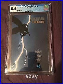 Batman The Dark Knight Returns #1 Comic 1986 Frank Miller CGC 8.5 1st PRINT