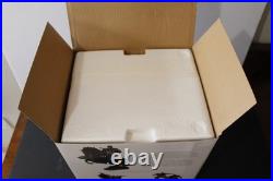 Batman The Dark Knight Returns A Call To Arms Mini Statue 8 New Sealed