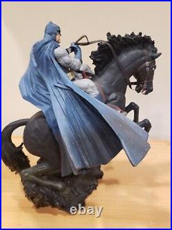 Batman The Dark Knight Returns A Call To Arms Statue 2013