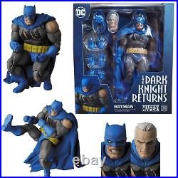 Batman The Dark Knight Returns Blue Version Collectible figurine Action Figure