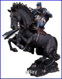 Batman The Dark Knight Returns Statue A Call To Arms 37 cm Collectibles