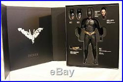 Batman The Dark Knight Rises 1/6 Scale Hot Toy Collectible Figure