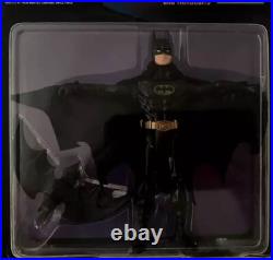 Batman The Dark Knight Series Shadow Wing Batman Action Figure Kenner 1990 MOC