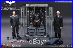 Batman The Dark Knight Waffenkammer with Bruce Wayne Alfred Hot Toys