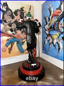 DC Collectables The Joker & Harley Quinn 12.5 Statue. Batman Harley Quinn