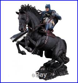 DC Collectibles Batman The Dark Knight Returns A Call to Arms Statue