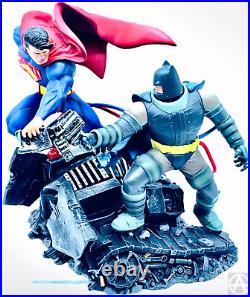 DC Collectibles Batman vs Superman Mini Battle Statue Limited Edition New