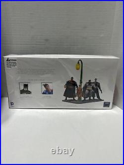 DC Collectibles DARK KNIGHT RETURNS 4-Pack BATMAN, ROBIN, JOKER, SUPERMAN J1 Sealed