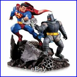 DC Collectibles The Dark Knight Returns Batman Vs. Superman Mini Battle Statue