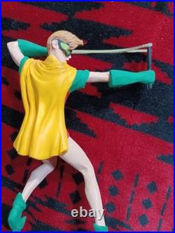 DC ComicsFrank MillerThe Dark Knight Strikes AgainStatue # 3598 (5500) DC ComicsFrank MillerThe Dark Knight Strikes AgainStatue # 3598 (5500)