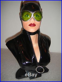 DC DIRECT CATWOMAN 12 SCALE BUST NIB! WithBOX Low # Statue The DARK KNIGHT BATMAN