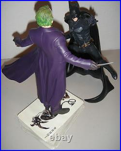 DC DIRECT The JOKER VS DARK KNIGHT BATMAN STATUE SET Heath Ledger MIB JLA BATMAN