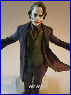 DC Direct The Dark Knight The Joker Heath Leger Statue Kolby Jukes #861/6000