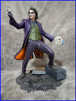 DC The Dark Knight The Joker Statue by Gallery Diorama