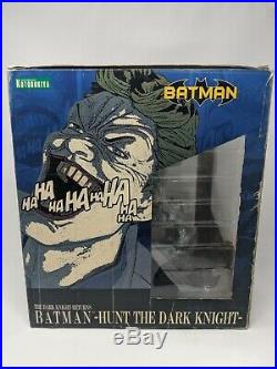 Dark Knight Returns Hunt the Dark Knight ArtFX Kotobukiya StatueME