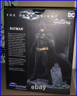 Diamond Select Toys DC Movie The Dark Knight Batman PVC Georama Action Figure