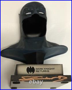 Frank Miller SIGNED Batman The Dark Knight Returns Cowl DC Gallery Bust Prop