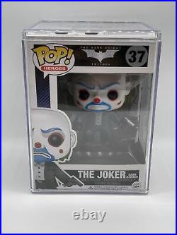 Funko Pop! The Joker Bank Robber #37 The Dark Knight. Pop has paint defect