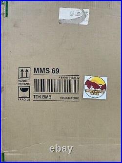 Hot Toys DC Comics Batman The Dark Knight Batmobile Tumbler MMS69 1/6 Sideshow
