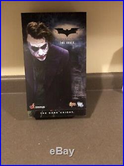 Hot Toys DC the Dark Knight The Joker Action Figure Collectable Edition MMS68