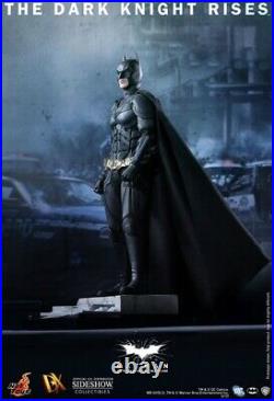 Hot Toys DX 12 Batman 1/6th Scale Collectible Figure Bonus Cape And Face Plate