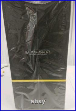 Hot Toys The Dark Knight Batman Armory Bruce Wayne & Alfred Pennyworth Sealed