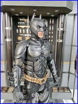 Hot Toys The Dark Knight MMS234 Batman Armory 1/6th figure Collectible 12