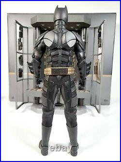 Hot Toys The Dark Knight MMS234 Batman Armory 1/6th figure Collectible 12