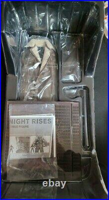Hot Toys The Dark Knight Rises Bane 1/6 Collectible Figure MMS183