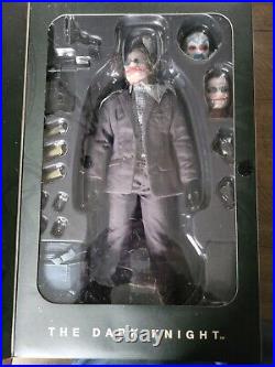 Hot Toys The Dark Knight The Joker Bank Robber version 1. 1/6th scale Action