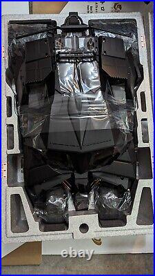 Hot Toys The Dark Knight Tumbler 1/6 Vehicle MMS69 Batman Begins Batmobile