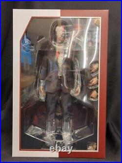 Hot Toys The Dark Knight Two Face 1/6 Scale Collectible Action Figure MMS546 NEW
