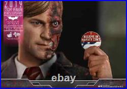 Hot Toys The Dark Knight Two Face 1/6 Scale Collectible Action Figure MMS546 NEW