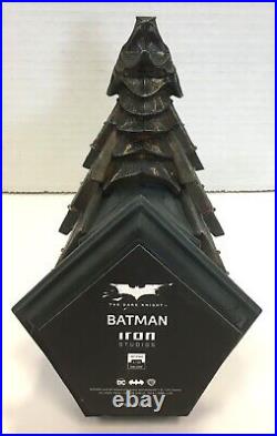 Iron Studios Batman The Dark Knight 1/10 Art Scale Deluxe Resin Statue