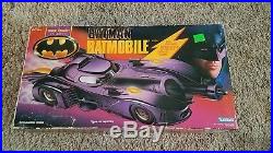 KENNER 1990 THE DARK KNIGHT COLLECTION Batmobile with BATMAN