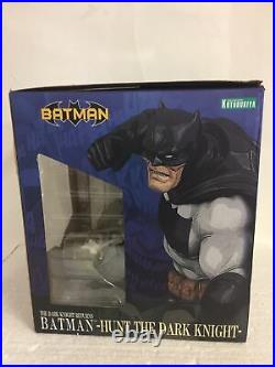 Kotobukiya ARTFX Batman Hunt the Dark Knight Returns Figurine With Original Box