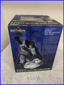 Kotobukiya- ARTFX Batman Hunt the Dark Knight Statue Joker NEW SEALED