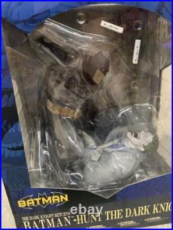 Kotobukiya- ARTFX Batman Hunt the Dark Knight Statue Joker NEW SEALED