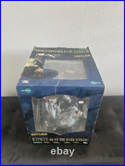 Kotobukiya ARTFX Batman Hunt the Dark Knight statue